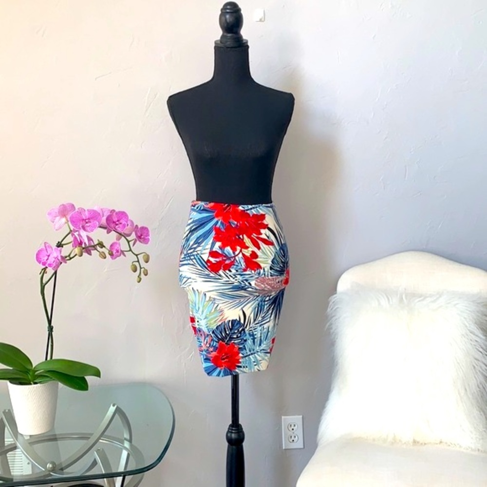 Seduction Floral Tropical Mini Skirt - Picture 1 of 7